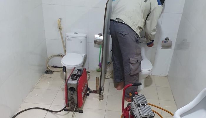 Thông bồn cầu tại Bắc Giang