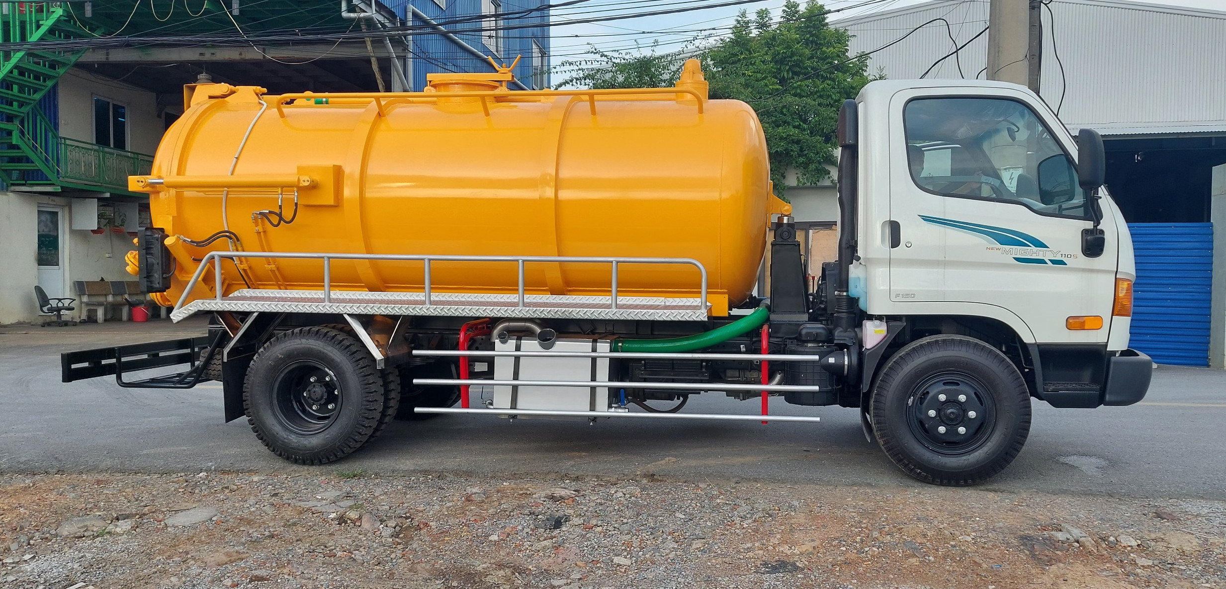Hút mỡ bể tách dầu tại Bắc Ninh