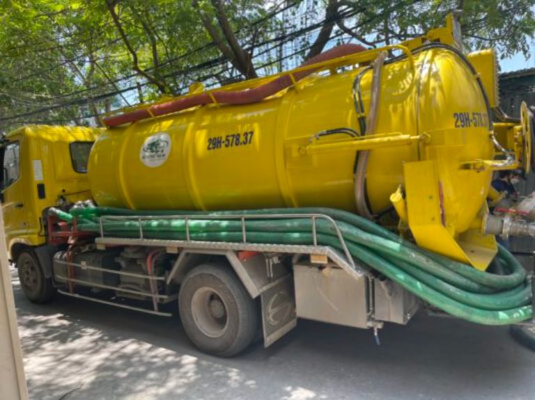 Hút bể phốt tại phường Xương Giang, Bắc Giang